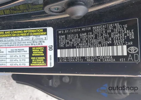 2016 Toyota Corolla Le z USA, uszkodzony, nr VIN 2T1BURHE9GC696133